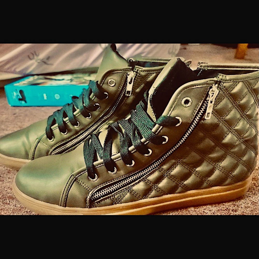 SOLDSteveMaddenMensDesignerHighTopsShoesSize13